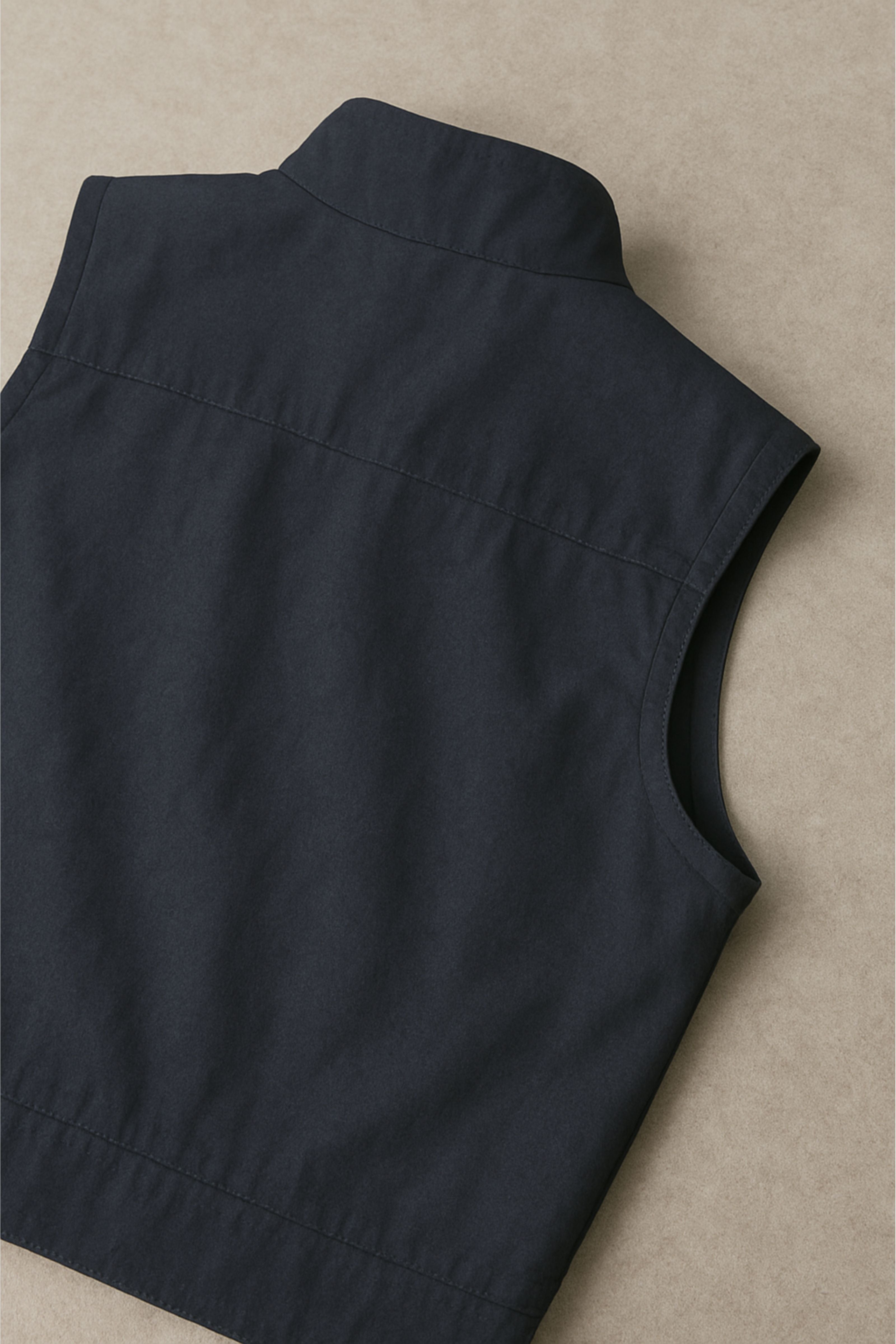 Men’s Lightweight Sleeveless Jacket – Casual Vest for Spring